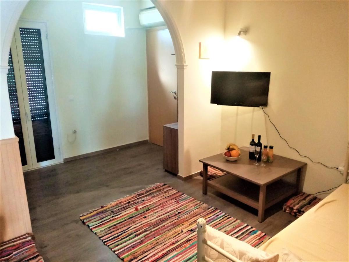 Melina Garitsa Corfu Town Apartment Екстериор снимка